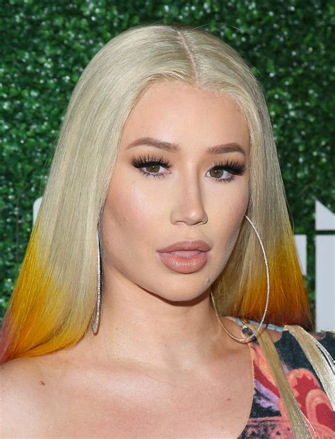 iggy azelea leaks|Iggy Azalea leaks her Instagram DMs, revealing cash offers for ...